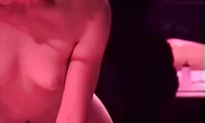 ملکه حسی کیرا در جوراب زنانه ساق بلند ایده آل است عکس سکس با کیر کلفت