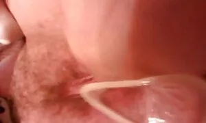 بعد از عکس سکسی کیر کوچک یک روز طولانی در محل کار ، در خانه استراحت کنید